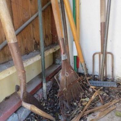 P 113 - Garden Tools