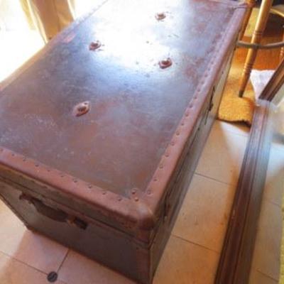 S 102 - Old Trunk