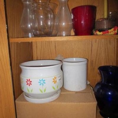 S 109 - Assorted Vases & 2 Planter Pots