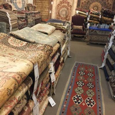 Persian & Oriental  Rugs Kilims on different sizes and designs,  Made with 100% natural wool and Cotton, vegetable dyed and hand...
