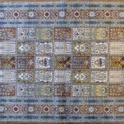 Turkish Silk 001, Hand Knotted Fine quality Turkish Silk Rug, 6' X 4' 
Excellent Conditions 

Retail Price= $4800
Below our...