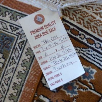 Turkish Silk 001, Hand Knotted Fine quality Turkish Silk Rug, 6' X 4' 
Excellent Conditions 

Retail Price= $4800
Below our...