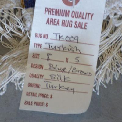 Turkish Silk 009, Hand Knotted Fine quality Turkish Silk Rug,
8' X 5' 
Excellent Conditions 

Retail Price= $6800
Below our...