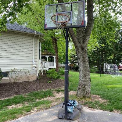 Basketball Hoop - Outdoor/Portable