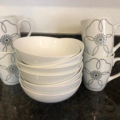 Pier One  bowls and cups 