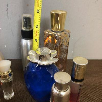 #26 Group of Women's Perfumes 