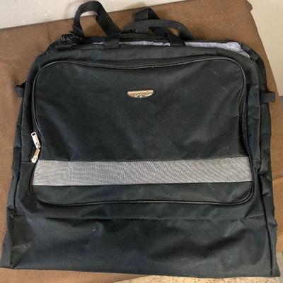 #69 Protégé Garment Bag