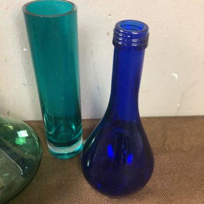 #90 3 colored Glass Vases