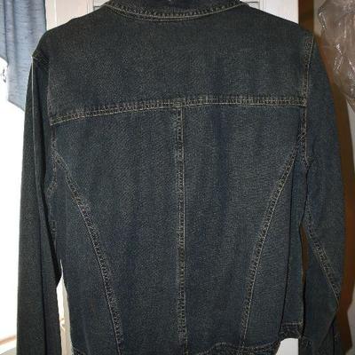 Up Lot 56: Jeans Jackets