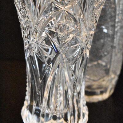 D Lot 25: Four Glass Vases