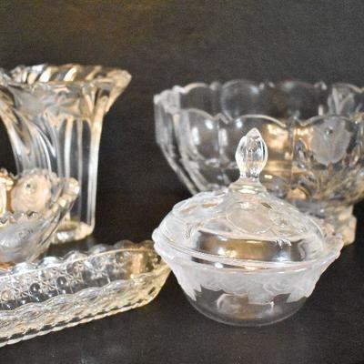D Lot 32: Collection of Vintage Clear Glass #4