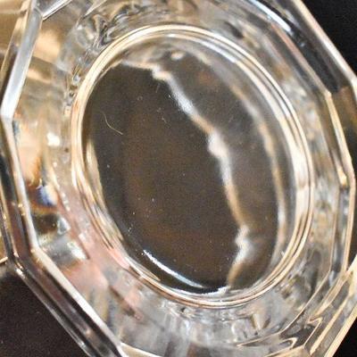 D Lot 32: Collection of Vintage Clear Glass #4