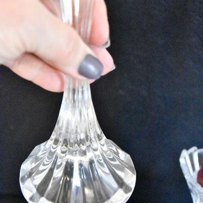 D Lot 49: Glass Candlesticks and Holders