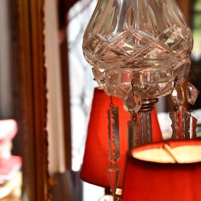 D Lot 51: Vintage Crystal Lamp