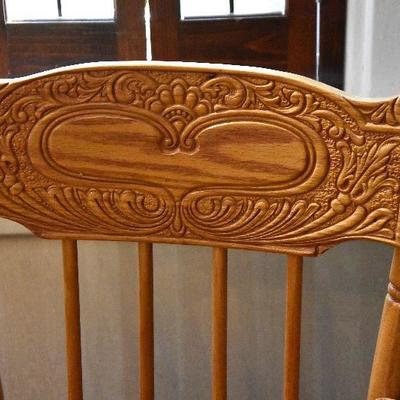D Lot 58: Amish-style Wooden High Chair
