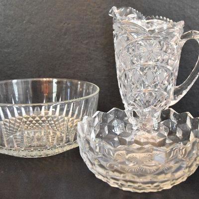 D Lot 60: Collection of Vintage Clear Glass #6