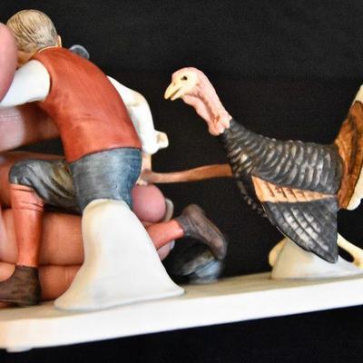 D Lot 64: Norman Rockwell Turkey Dinner Figurine