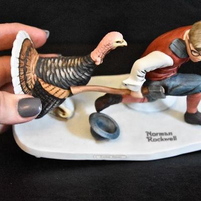 D Lot 64: Norman Rockwell Turkey Dinner Figurine