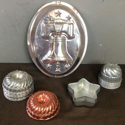 #193 Liberty Bell with Small molds STARS ETC