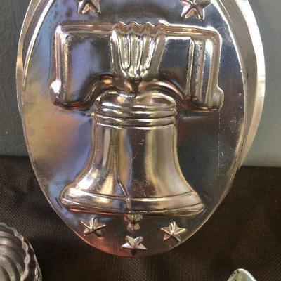 #193 Liberty Bell with Small molds STARS ETC