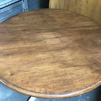 #237 Rustic Farm House Round Dining Table 