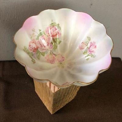 #271 Flower Dishes Pink Roses