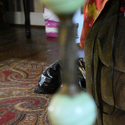 P Lot 149: Vintage Lamp