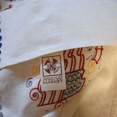P Lot 154: Linens