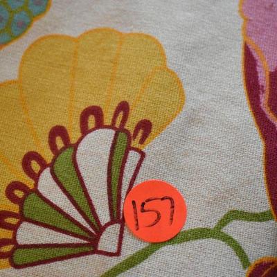 P Lot 157: Linens