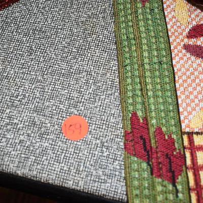 P Lot 159: Linens