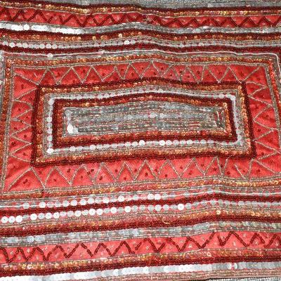 P Lot 159: Linens