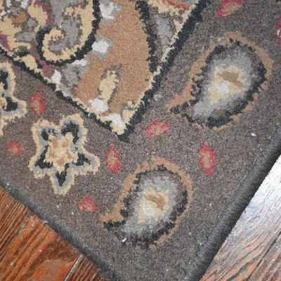 P Lot 158: Area Rug