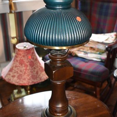 P Lot 164: Vintage Lamp