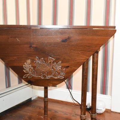 P Lot 165: Gate Leg Table