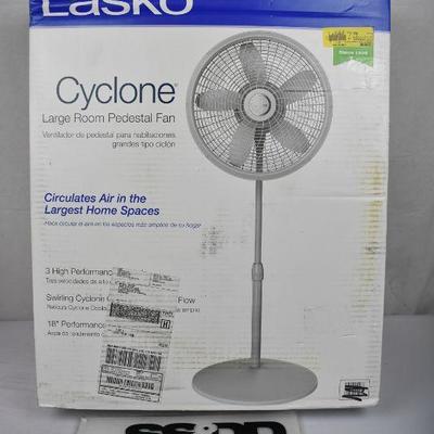Lasko Cyclone Large Room Pedestal Fan. No Oscillate. Bad Knob. Otherwise Works