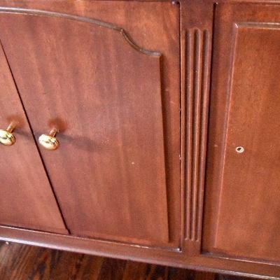 L Lot 101: Vintage Victrola Stereo Cabinet with Contents