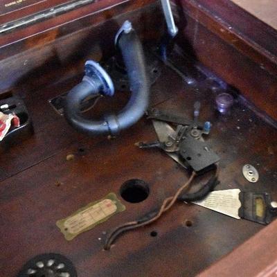 L Lot 101: Vintage Victrola Stereo Cabinet with Contents