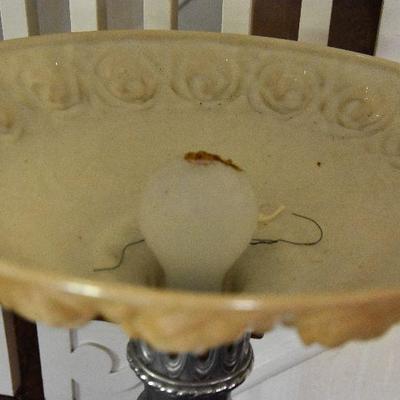 L Lot 102: Vintage Torchiere