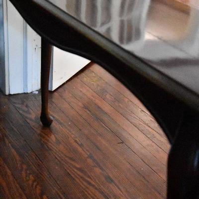L Lot 109: Sofa Table
