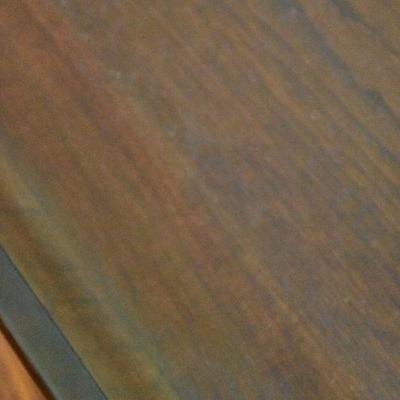 L Lot 109: Sofa Table