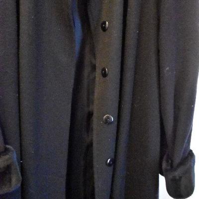 L Lot 110: Wool Coat with Faux Fur Neck and Cuffs