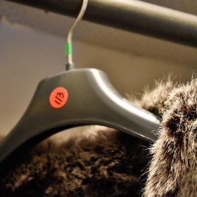L Lot 113: Women's Long Coat with Faux Fur Neck and Cuffs