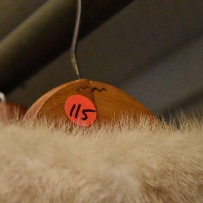 L Lot 115: Vintage Christian Dior Fourrure - Diane Furs