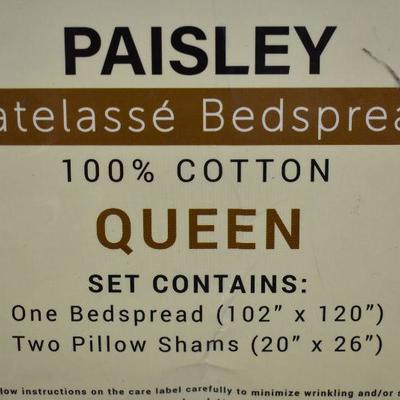 Queen Taupe, 100% Cotton Paisley Matelasse Bedspread, $51 Retail - New