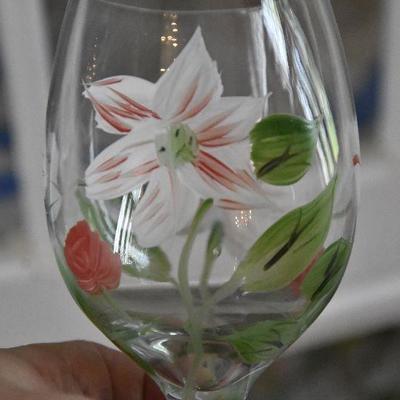 D Lot 121: Handpainted Pointsettia Wine Glasses