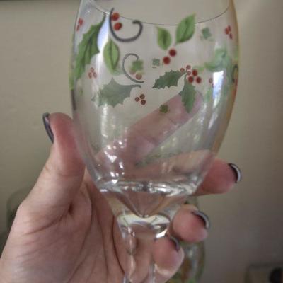 P Lot 126: Holiday Holly Stemmed Glasses