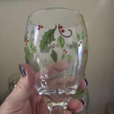 P Lot 126: Holiday Holly Stemmed Glasses
