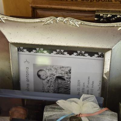 P Lot 129: Collection of Frames
