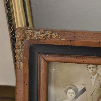 P Lot 130: Collection of Frames with Vintage Photos