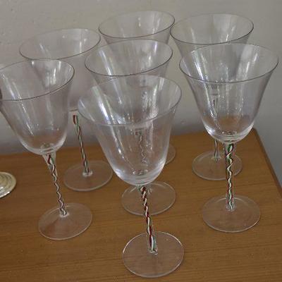 P Lot 135: Red and Green Swirled Glass Stemmed Glasses